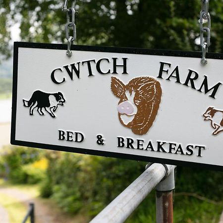 Cwtch Farm Bed & Breakfast Ystalyfera Экстерьер фото