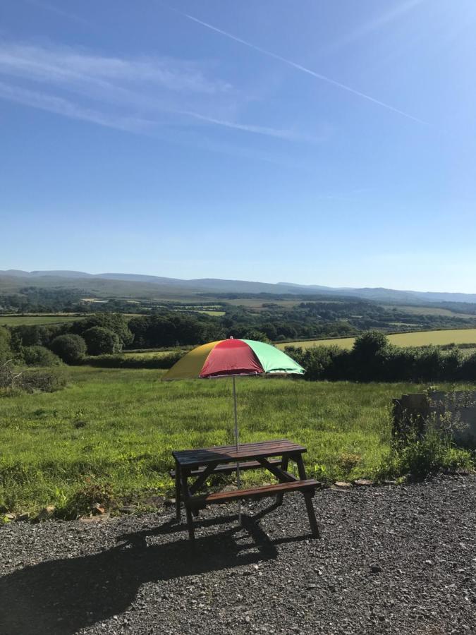 Cwtch Farm Bed & Breakfast Ystalyfera Экстерьер фото