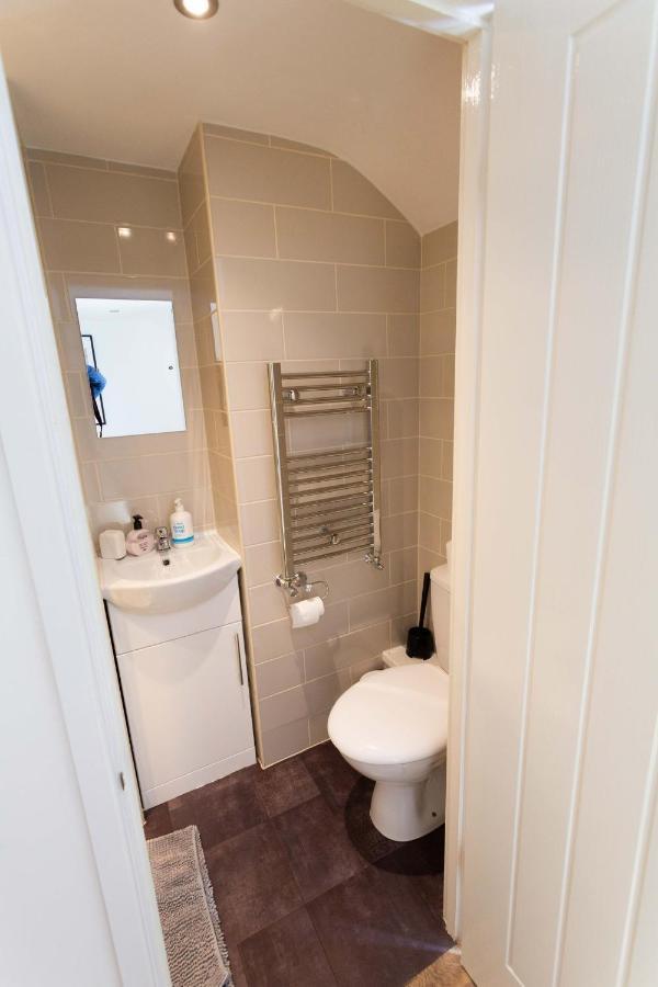 Cwtch Farm Bed & Breakfast Ystalyfera Экстерьер фото